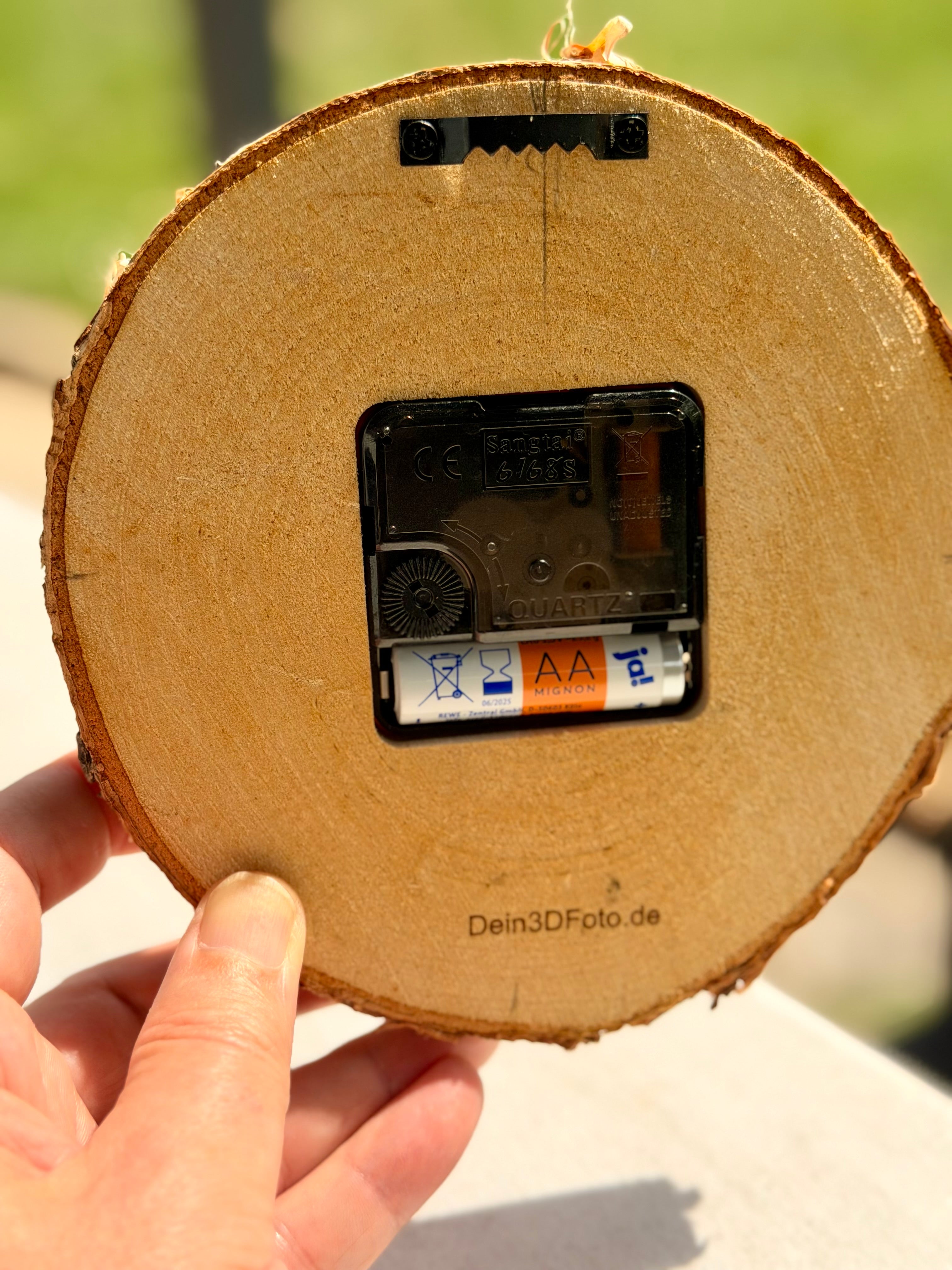 Holzscheibe mit Foto als 3D-Gravur